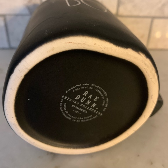 Rae Dunn - BOO mug! - Picture 4 of 4